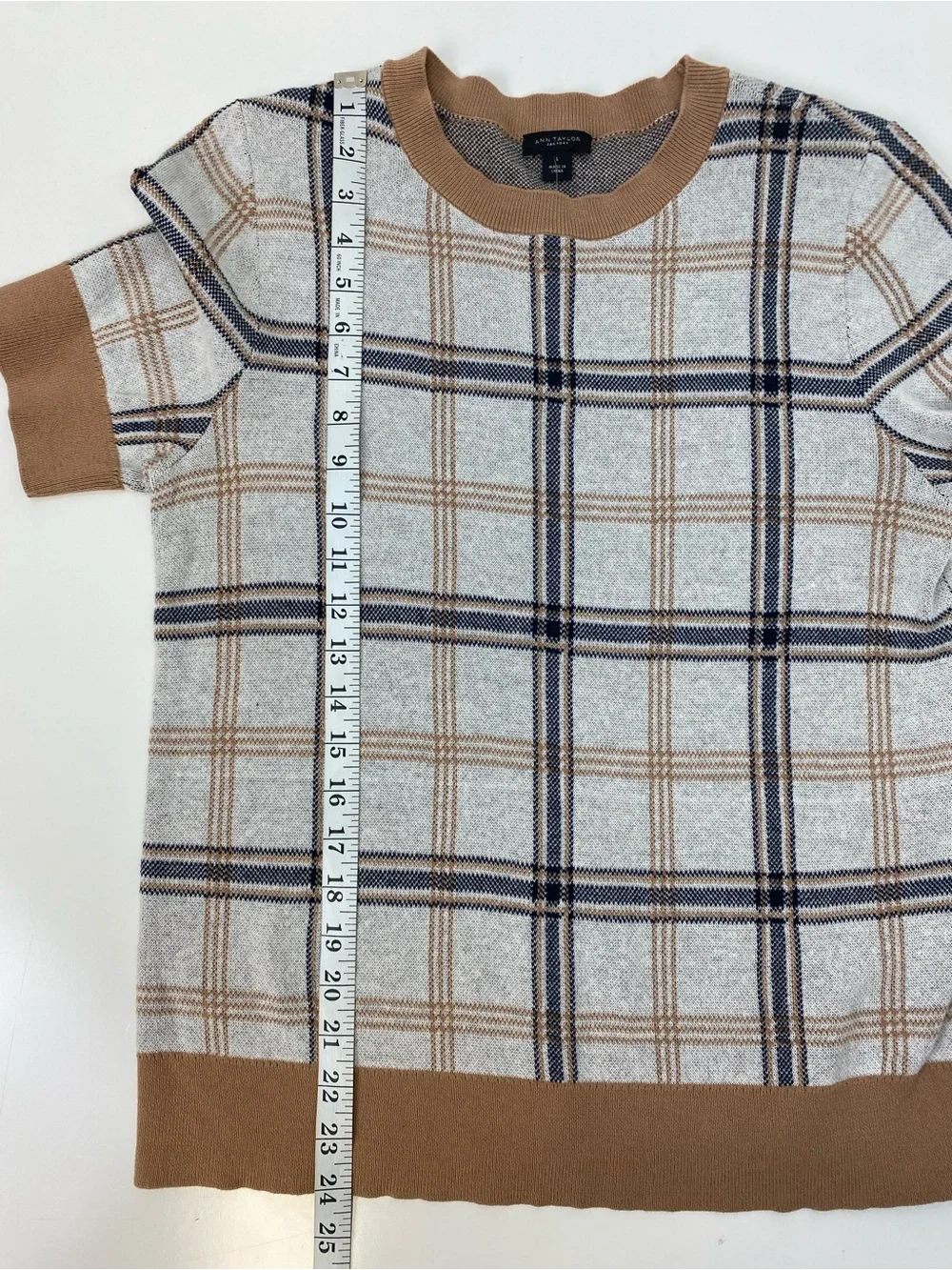 Banana Republic Tan Plaid Short-Sleeve Sweater - Tan/Beige